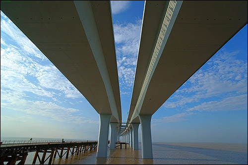 u=3684294343,1006308824&fm=214&gp=0