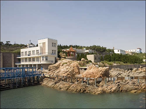 图1 青岛海水腐蚀试验站全貌